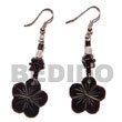Dangling 15mm Scallop Blacktab W/ Cystal Nuggets & Troca